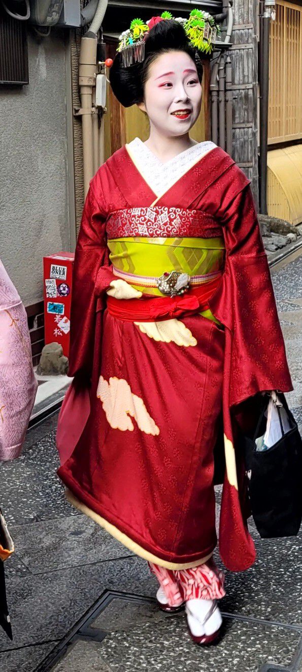 A geisha wearing red